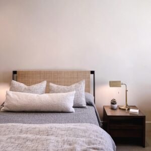 RAFFIA Zen Platform Bed